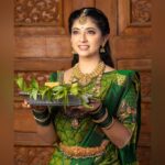 Pallavi Gowda Instagram - ಎಲ್ಲರಿಗೂ ಯುಗಾದಿ ಹಬ್ಬದ ಶುಭಾಶಯಗಳು, ಬೇವು 🍃ಬೆಲ್ಲ🍞 ಸವಿಯುತ ಕಹಿ ನೆನಪು ಮರೆಯಾಗಲಿ, ಸಿಹಿನೆನಪಿ ಚಿರವಾಗಿಲಿ 🧆😀 Omkar Hills