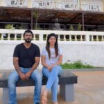 Pallavi Gowda Instagram - Meera And Ram😋 #SitaRamam #SuryaTv #TrendingReels #MeeraRam #OldCoffeeHouse Old Coffee House