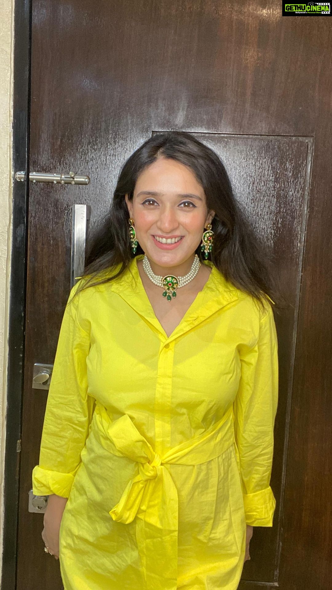Pankhuri Awasthy Rode Instagram - We Rode The Family Way // Some more story telling coming your way today, it how I found out I was pregnant and the days leading up to my pregnancy test! 🤠I feel so special that I can share this journey with you all, send me some of your questions below and maybe i’ll answer them in my next video 🩷