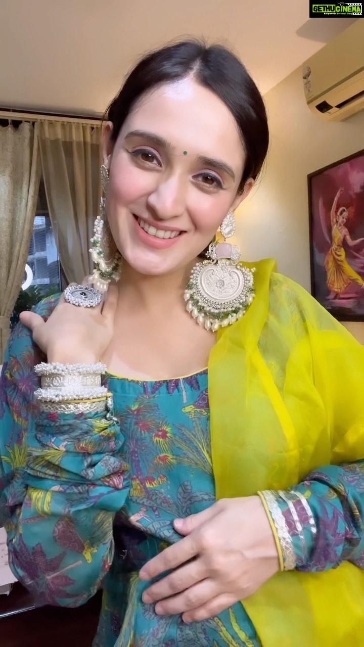 Pankhuri Awasthy Rode Instagram - So colourful & bright, just like my mood today! ✨ . . . . #reels #trending #love #indianoutfit #reelsindia