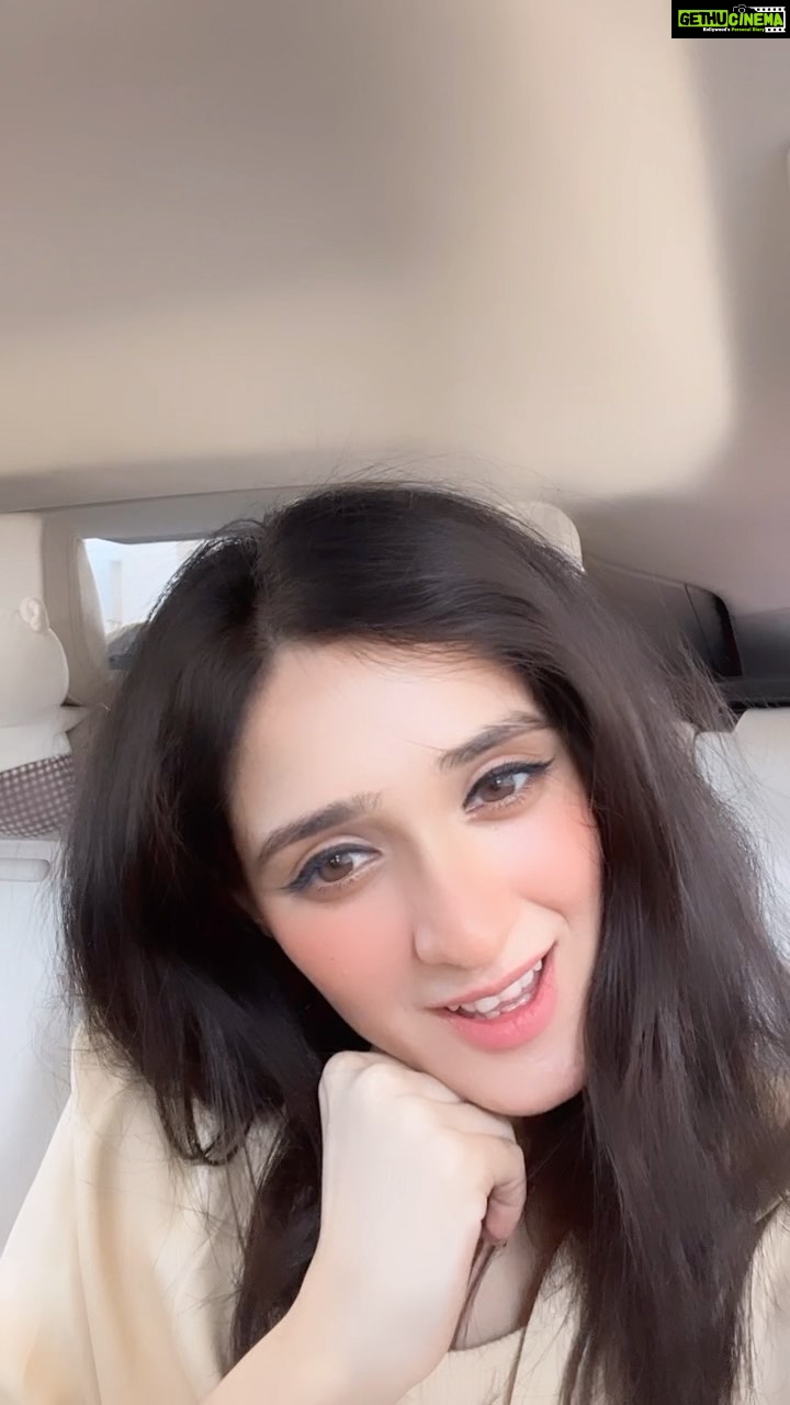 Pankhuri Awasthy Rode Instagram - Aye Hairatey Aashiqui.. Jaga Mat! 🖤