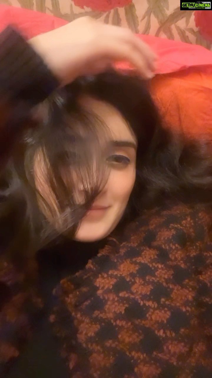 Pankhuri Awasthy Rode Instagram - My hair and I .. a never ending story ! 🖤♥️