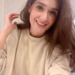 Pankhuri Awasthy Rode Instagram – As promised – Part II of how I did my makeup on a crisp winter day! 🥰 
Do you enjoy makeup routines? Shall I make more of these? Let me know in the comments ✨❤️