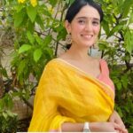Pankhuri Awasthy Rode Instagram – Your attitude determines your color. Mine is finding a ray of sunshine in everything☀️🥰

.
.
.
#indianwear #love #ethnicwear #saree #ootd #reels #reelsforyou