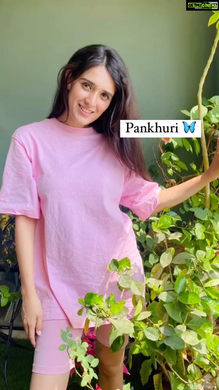 Pankhuri Awasthy Rode Instagram - Hiiiii I’m Pankhuri, tell me a little about yourself in the comments section! 🥰💖✨ . . . #gettoknowme #challenge #trend #reelsforyou #trendingreels #explorepage