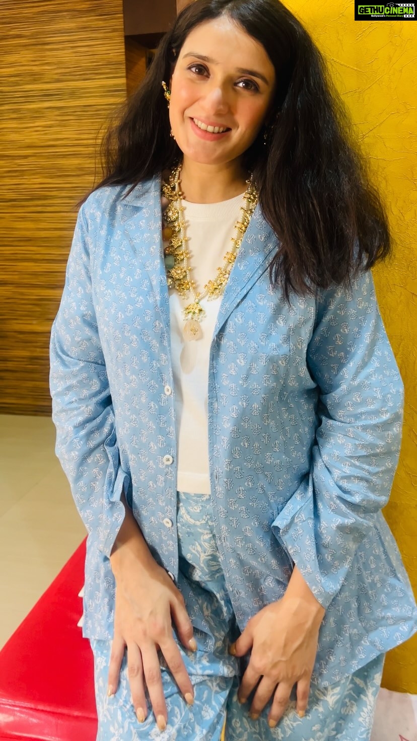 Pankhuri Awasthy Rode Instagram - GRWM ~ BabyMoon Edition ~ Time to glam up to leave for our trip to unwind, relax and celebrate our pregnancy 🥰 Jewellery- @houseofaekaya Outfit - Outfit: @athenalifestyle.in Styling: @styling.your.soul Pr: @socialpinnaclepr #babymoon #babiesonboard #mommytobe #pregnancy