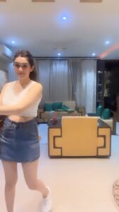 Pankhuri Awasthy Rode Instagram - Growin n glowin ☺️✨🌟🧿♥️

#fromthefirsttrimester #pregnancy #bumpstyle #bumpin #lovin #❤️