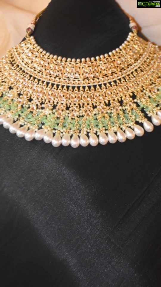 Pankhuri Awasthy Rode Instagram - Adorned with sparkling diamonds and exquisite pearls, the JODHAA Haar is a symbol of elegance and grace. The Jodhaa Haar is a statement piece that enhances the beauty of any outfit, and adds a touch of elegance and sophistication to any look.
