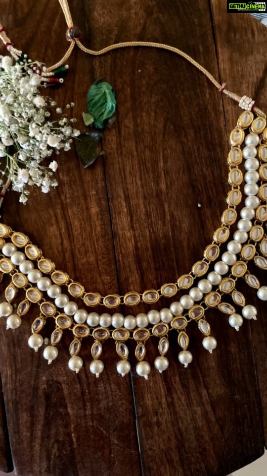 Pankhuri Awasthy Rode Instagram - The beauty of our AAD kundan choker is simply unparalleled! It's intricate design and intricate craftsmanship truly make it a work of art. There's something about it that just exudes elegance and sophistication. It's the perfect accessory to elevate any outfit.