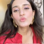 Pankhuri Awasthy Rode Instagram - I’m about to spill the tea ! My ride or die, can’t-live-without , favv lipsTEAIck combo—it goes with EVERYTHING. So get ready to pucker up and slay any look with these 🫦💄 @maccosmeticsindia Powder Kiss Lipstick -SULTRINESS @milanicosmetics Bold Color Statement Matte Lipstick - I Am Awesome #makeup #glam #lipstick #lipcare #glammakeup #everydaymakeup #makeuplooks