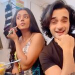 Parul Chauhan Instagram – Paanunnn ko tang karne ka maza hi alag hai 😂🤣🤪🤪 
#reel #insta #saturdayvibes #weekend #bts #fun #onset #bestfriends #favoritesong