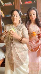 Parul Chauhan Instagram - Ji aata hai ….. 😬😬😬😬😬😬 @alpanabuch19