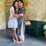 Parul Chauhan Instagram – Swarth ke peeche 
bhaagne waali ye duniya Kisi ke liye bhi nahi rukti, Humein khud rokna padta hai… In logon ke bare mein mat socho, koi tumse zyada taaqatwar nahi hai, duniya me sabse badha yodha MAA hoti hai…!!!
❤️❤️❤️❤️😍 Global Fusion Verso