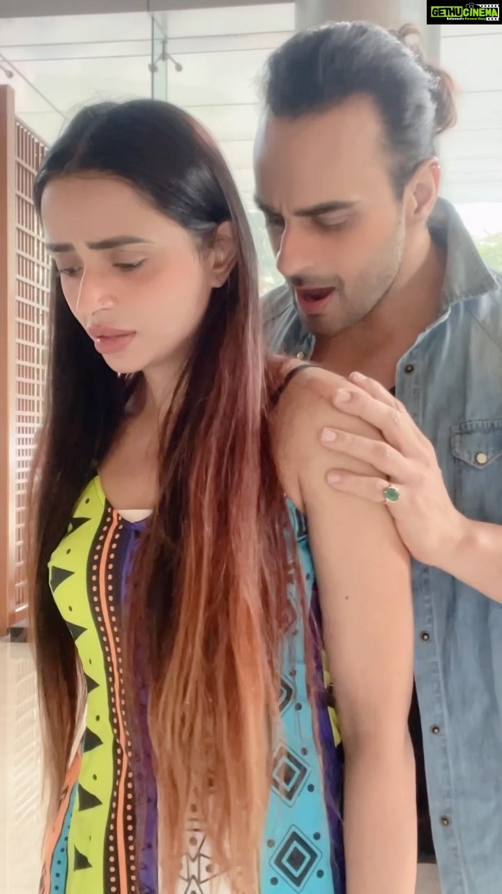 Parul Chauhan Instagram - Faqeer by @goldboypro , @angadhasija and @aliya_hamidi @whitehillbeats Singer/Music/Composer @goldboypro Starring @angadhasija @aliya_hamidi Lyrics @youngveer Video: #robbysingh Artist Coordination/ Online Promotions @hub_of_talent Project by @deepaknandal21 Creative producer @deepaknandal21 Produced by @gunbir_whitehill @manmordsidhu @whitehillmusic @whitehillclassics @whitehilltunes @whitehilldevotional @whitehillentertainmentofficial @whitehillstudios @whitehilldhaakad @whitehill_akaalgurbani @whitehillbeats #music #genre #song #songs #melody #hiphop #rnb #pop #love #rap #instagood #beat #beats #jam #myjam #party #partymusic #newsong #favoritesong #listentothis #whitehillbeats #faqeer #new #hindimusic #romanticsong