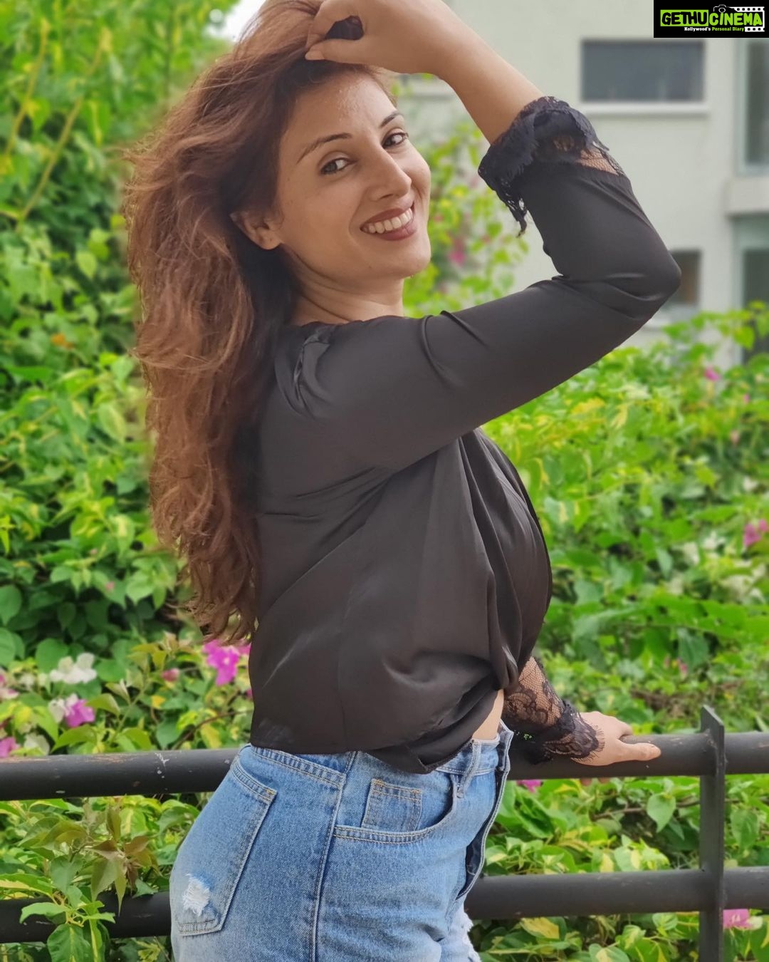 Parul Chauhan Instagram - Happy birthday mere Jigar ke challe ❤️❤️❤️❤️❤️❤️❤️❤️❤️ Khoob khush rah meri jaan ❤️❤️❤️❤️❤️❤️❤️❤️❤️❤️❤️❤️❤️❤️❤️❤️❤️❤️love u khoob sara ❤️❤️❤️❤️❤️meri titali❤️❤️