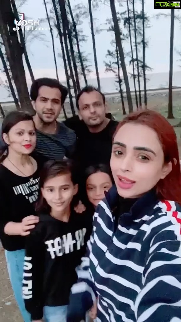Parul Chauhan Instagram - @josh.punjabi @officialjoshapp 😂😂😂🥳🥳🥳🙈🙈🙈