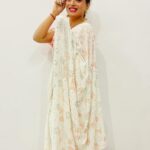 Parul Chauhan Instagram - Six yards of Pure grace 🥰 Wearing this Pure georgette handcrafted Ivory chikan and mukaish saree, embellished with peach color sequins and white pearl aari work. Thank u so much @nawabilehaja 😇😇😇😘😘😘🥰🥰🥰🥰🥰🥰🥰🥰🥰🥰🥰🥰🥰