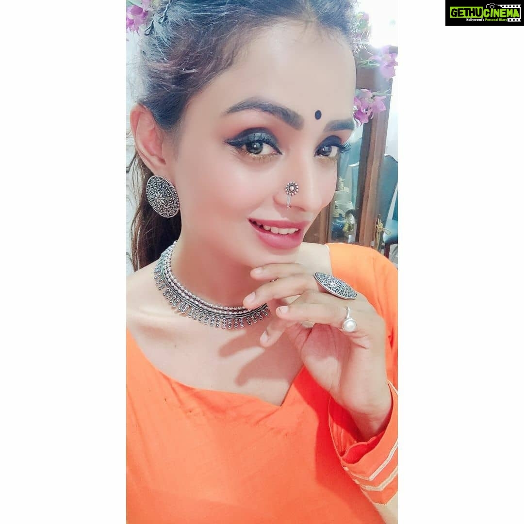 Parul Chauhan Instagram - Beauty is who you are. Jewellery is simply the icing on the cake" Thank u @sai_collection2020 for these beautiful jewellery..💞💞💞💞💞💞💞💞