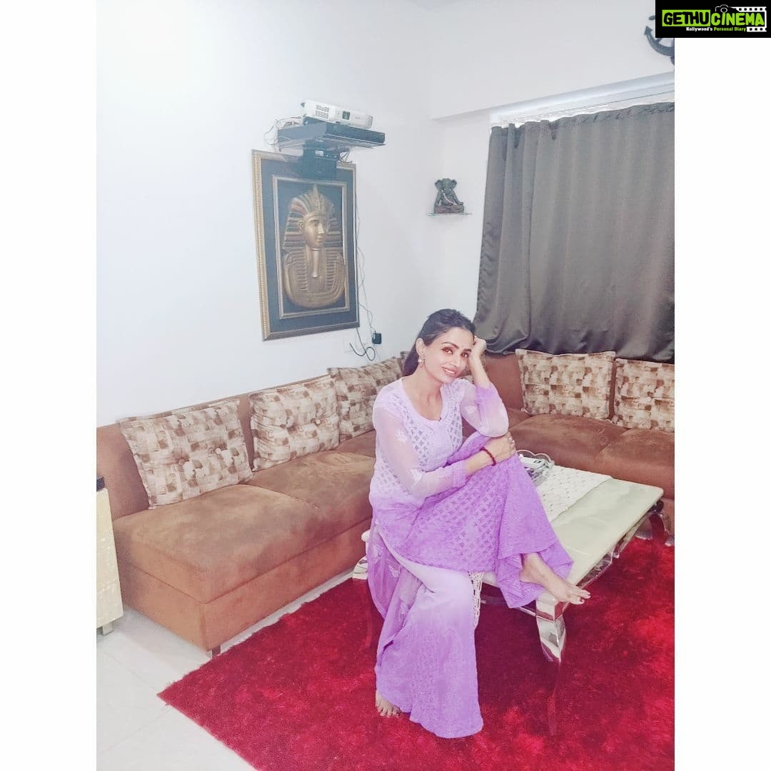 Parul Chauhan Instagram - Thank u so much @aizachikankurtis for this beautiful suit Thnk u @rutbaa_13 for this lovely earrings ❤️❤️😘❤️😘❤️😘❤️😘❤️😘❤️😘