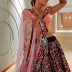 Parul Chauhan Instagram - ❤️❤️❤️ Lehnga @avantikas_fashion_mantra_2nd Love u darling 😘😘💓😚❤️❤️