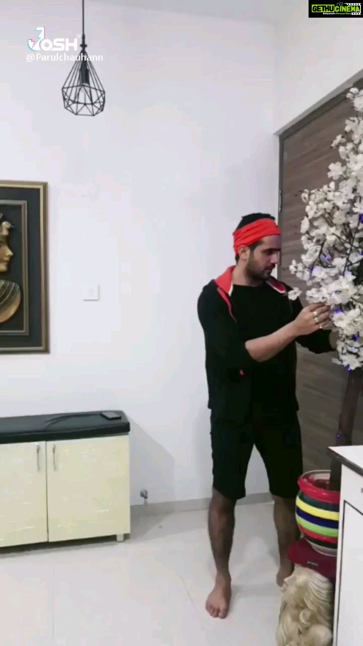 Parul Chauhan Instagram - 🤣🤣😂😂😂😂 @officialjoshapp