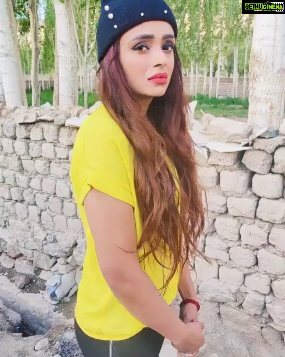 Parul Chauhan Instagram - Just chill ladies 😜😜😜😜 @officialjoshapp