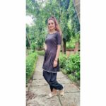 Parul Chauhan Instagram - Short frock style kurti with dhoti 👗 Set Type : Black short frock style kurti with front Cowl Dhoti Bottom Type : Front Cowl Dhoti —————————— Shop @labelgrowease 🛒 ❤️❤️❤️❤️❤️