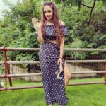 Parul Chauhan Instagram - Thnk u soo much @starlet2627_fashion_zone for this lovely gift.. Guys plz follow this page n get more amazing stuff❤️❤️❤️💕❤️❤️ 📸 @tia.gandwani love u MERI jaan