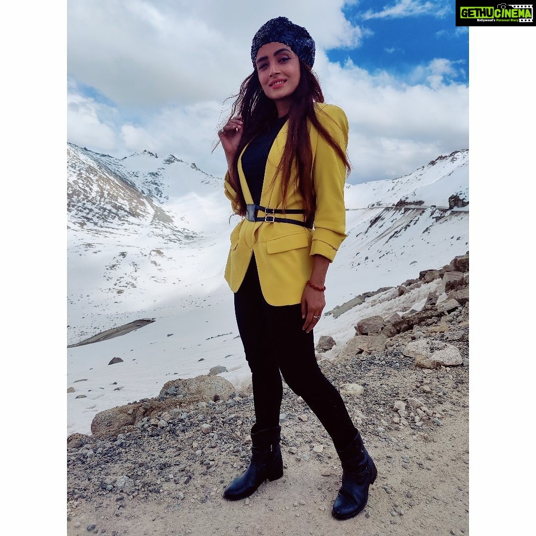 Parul Chauhan Instagram - Waiting to go back soon😻😻😻😻 @justchiragt