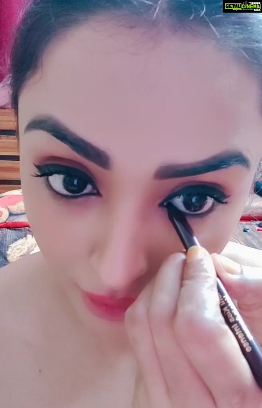 Parul Chauhan Instagram - I recently discovered a clean makeup brand @beloracosmetics that is Vegan, Non-Toxic & certified Made Safe. I really like that their products are super deeply pigmented & lightweight. 😍❤️ Some of my favourites are- ✨Theirs Kohl Kiss Intense Kajal which is oh so buttery soft & intensely deep black. ✨My favourite Ruby Crush & Mauve Plums lip shades are non drying & so easy to apply 💋 Go checkout their website guys 💕 #ColorsOfBelora #AllGlamNoSham #MakeupMeetsSkincare #100%Vegan #deeplypigmented