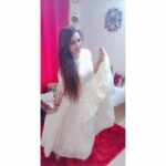 Parul Chauhan Instagram - White is the color of peace Thank u for this beautiful gift @styleinhand6 ❤️❤️❤️❤️❤️❤️