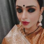 Parul Chauhan Instagram - In aankhon ki masti ke ❤️❤️❤️❤️❤️❤️