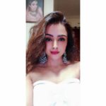 Parul Chauhan Instagram - Leave a little Sparkle wherever you go ✨ Got these Beautiful Pair of Zircon Earring from @shonasstyle_ 🦋 Love their collection 🌻 Don’t forget to Check them out.❤️❤️❤️❤️❤️❤️❤️❤️thnk u so much sonali for this beautiful earrings....loved ur collection ❤️❤️❤️