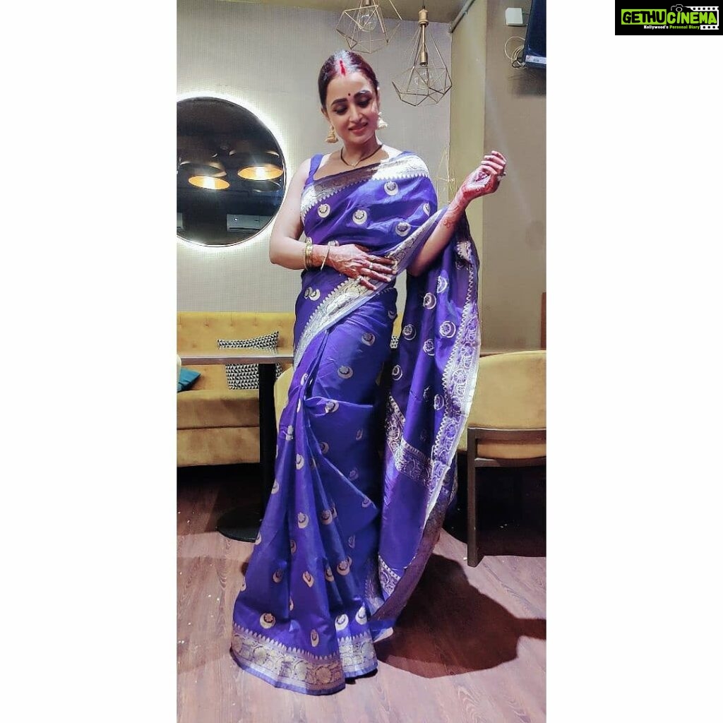 Parul Chauhan Instagram - Ap sabhi ko lohri or makar sankranti ki bhut bhut badhaiyan ❤️❤️❤️❤️ Thnk u so much @ishu_style_world9 for this beautiful saree...❤️❤️❤️❤️❤️❤️❤️💖💖💖💞💞🥰💞😍🥰🥰🥰🥰💞💞