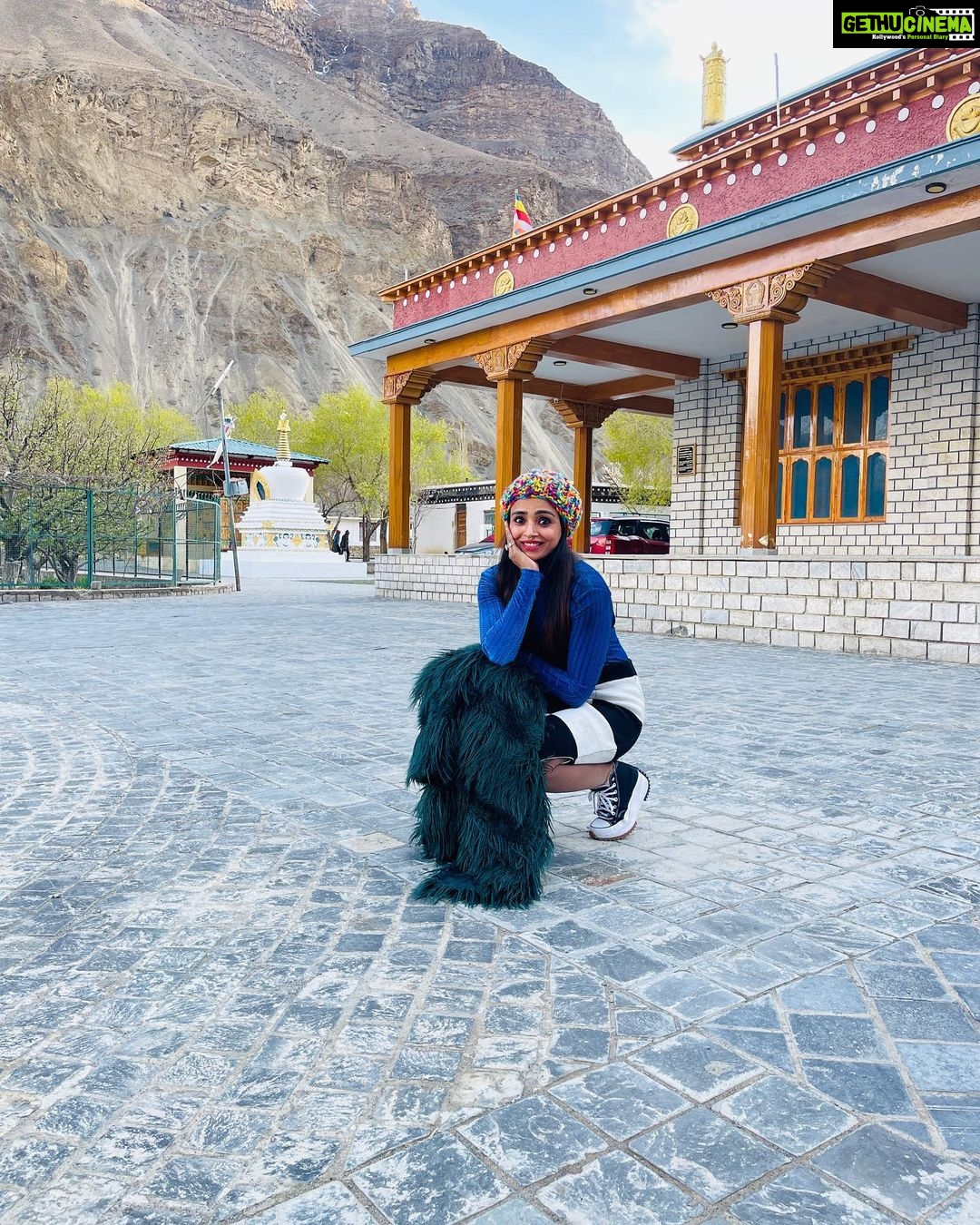 Parul Chauhan Instagram - “Just be yourself, there is no one better.” ... ❤️❤️❤️❤️❤️ #happiness #happytime #happy #enjoyment #enjoythelittlethings #travelphotography #travelblogger #traveler #travelholicyou #selflovequotes Tabo, Spiti, HP