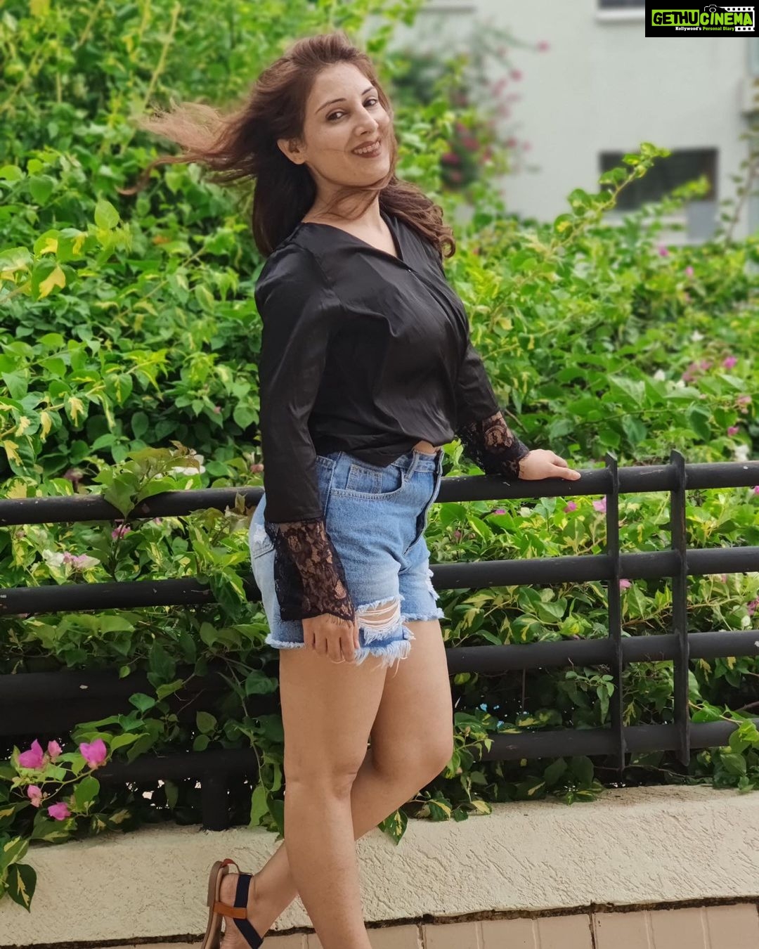 Parul Chauhan Instagram - Happy birthday mere Jigar ke challe ❤️❤️❤️❤️❤️❤️❤️❤️❤️ Khoob khush rah meri jaan ❤️❤️❤️❤️❤️❤️❤️❤️❤️❤️❤️❤️❤️❤️❤️❤️❤️❤️love u khoob sara ❤️❤️❤️❤️❤️meri titali❤️❤️