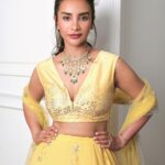 Patralekha Instagram – “Look at the stars
 Look how they shine for you
 And everything you do
 Yeah, they were all yellow.” ~Coldplay

Outfit: @devnaagri 
📷 @santoshmishraphotography 
Stylist : @dhruvadityadave 
Makeup : @garg_kinjal 
Hair: @hairbyradhika
