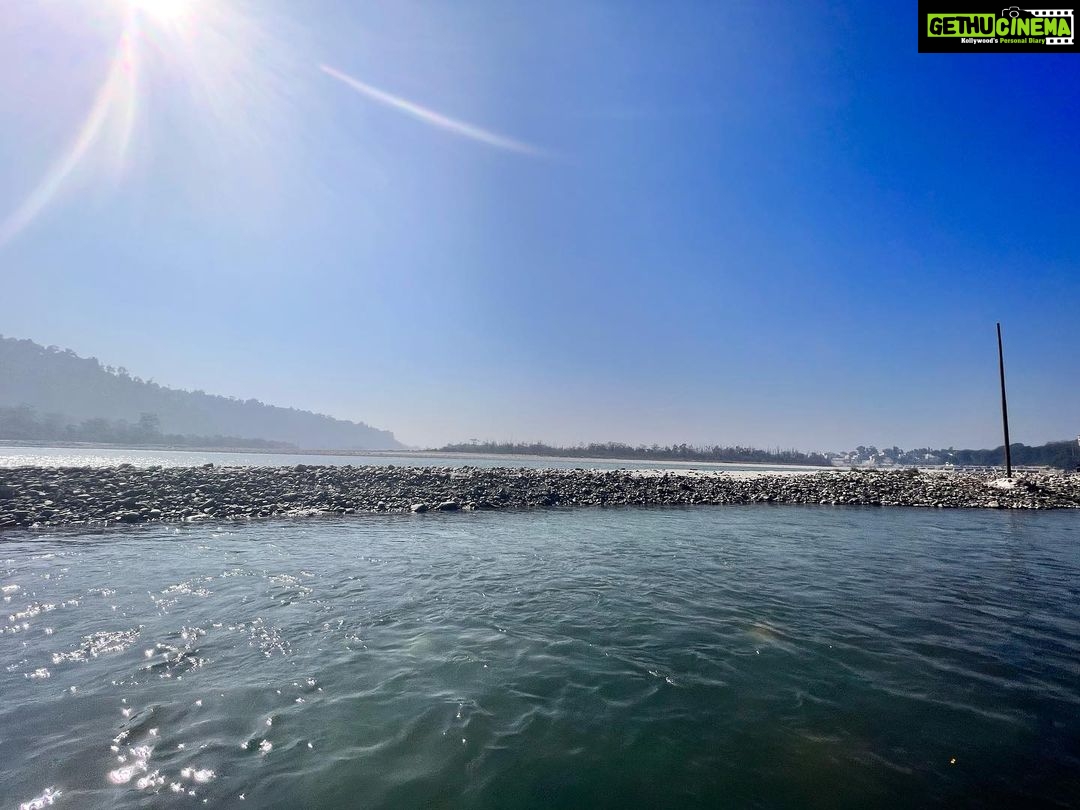 Patralekha Instagram - No other place I rather be. This place brings me certainty about life and death and everything in between. #Gangamaa TriveniGhat Rishikesh