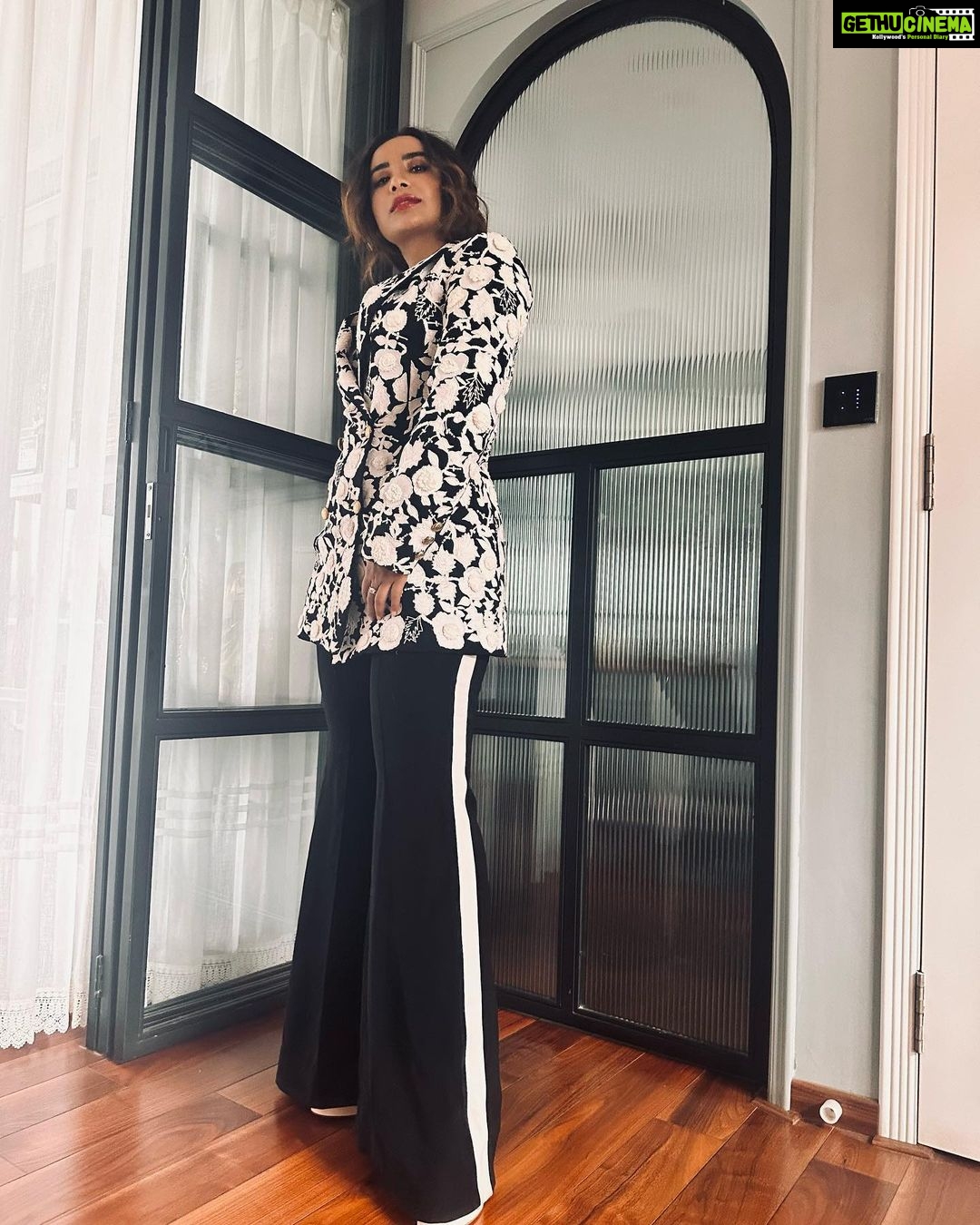 Patralekha Instagram - Outfit: @ranbirmukherjeeofficial Stylist: @dhruvadityadave Hair: @arbazshaikh6210