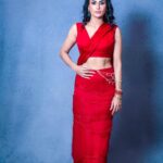 Pavitra Punia Instagram - My indian ness 🌺 🌹 Credits in tag🏷️ #pavitraapuniya #fashion #style #glam #pavitrapunia in saree bhartiya nari 💁🏻‍♀️