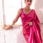 Pavitra Punia Instagram - Just a little bit of pink 🌸 … puri he gulabi hu 🌷 #pavvitrapunia #pavitrapunia #fashion #style #glam