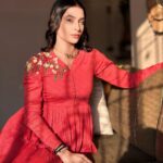 Pavitra Punia Instagram - Bahot din se photo nhe daali Wearing @abstractbymeghajainmadaan Styling @pavitrapunia_ PR @dinky_nirh Jewels - straight from my closet Makeup @pavitrapunia_ #pavitraapuniya #pavitrapunia #fashion #style #glam #cosmogirl #fashionstyle