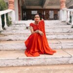 Pavitra Punia Instagram - दोपहर #pavitraapuniya #fashion #style #glam #indian #saree