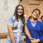 Pavitra Punia Instagram - A fantastic evening with fantastic people in flip flops 🩴 P.S - my first party in flip flops ever. (I think i was born in heels 👠 chappals are difficult for me 🫠) Thank you @romibites x @smokehousedeli for having me over. @sharmag gate crashed the party 🎈 I got to know through Romi 😄 but it’s always fun to be around you sharmaG 💞 you both are love 💕 #pavitraapuniya #partyinflipflops #chappals