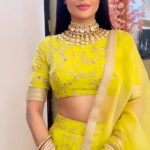 Pavitra Punia Instagram - Kya keh rahi thi mai , batao to zara #lipreading 😁 🍀 #pavitraapuniya #pavitrapunia #fashion #style #glam #indian #beauty
