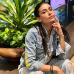 Pavitra Punia Instagram - Embarking indoor … I meant Indore” 😁🛬 👜 @cupidgoeswest Coordinated by @triptigoy #pavvitrapunia #fashion #wanderer #instyle #glam #world #travel Terminal 2 Chatrapati Shivaji Terminal Mumbai