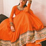 Pavitra Punia Instagram – क्थई रंग जुनून का ! 
  मैं लेखक🌋🔸

#pavitrapunia #pavvitrapunia #fashion #style #glam #stylista #pavijaz #thegirlwithdiamondteeth #bazaar #elle