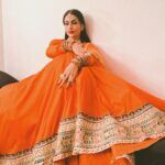 Pavitra Punia Instagram – क्थई रंग जुनून का ! 
  मैं लेखक🌋🔸

#pavitrapunia #pavvitrapunia #fashion #style #glam #stylista #pavijaz #thegirlwithdiamondteeth #bazaar #elle