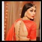 Pavitra Punia Instagram – लाल दस्तख़त 📕❗️

#pavitrapunia #pavvitrapunia #thegirlwithdiamondteeth #fashion #style #saree #glam #lady #bazaar #bazaarmalaysia