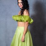 Pavitra Punia Instagram - Doodhi jaisi khadi hai , ladki ya phuljhadi hai 🍭🤩 #pavvitrapunia
